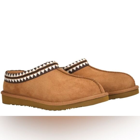 Kirkland Signature Unisex Shearling Slipper - Picture 2 of 4